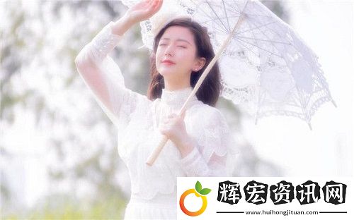 我被9個建筑工人抬到茶幾上