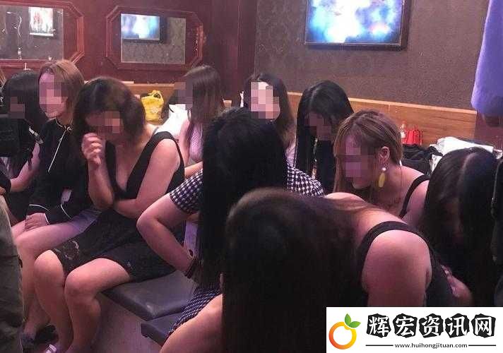 KTV把奶罩解開讓客人摸啪啪